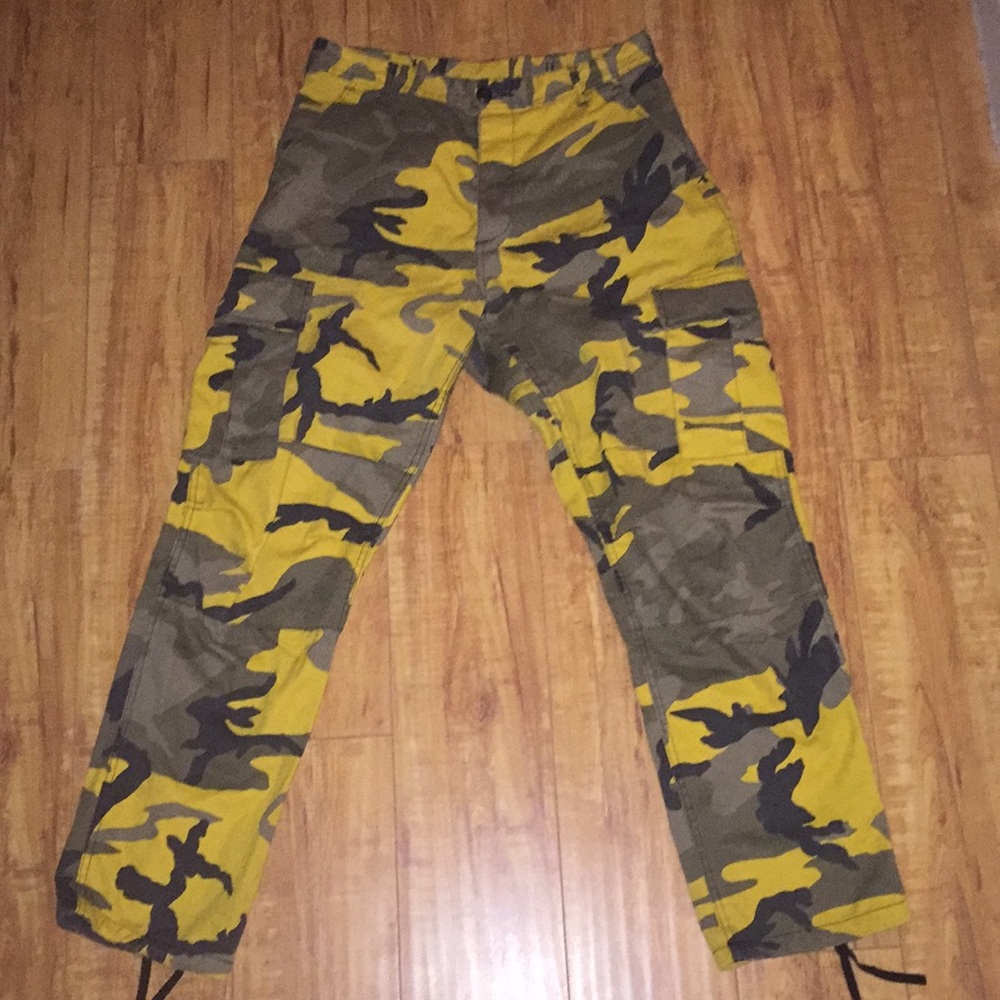 Yellow camouflage cargo pants UNISEX